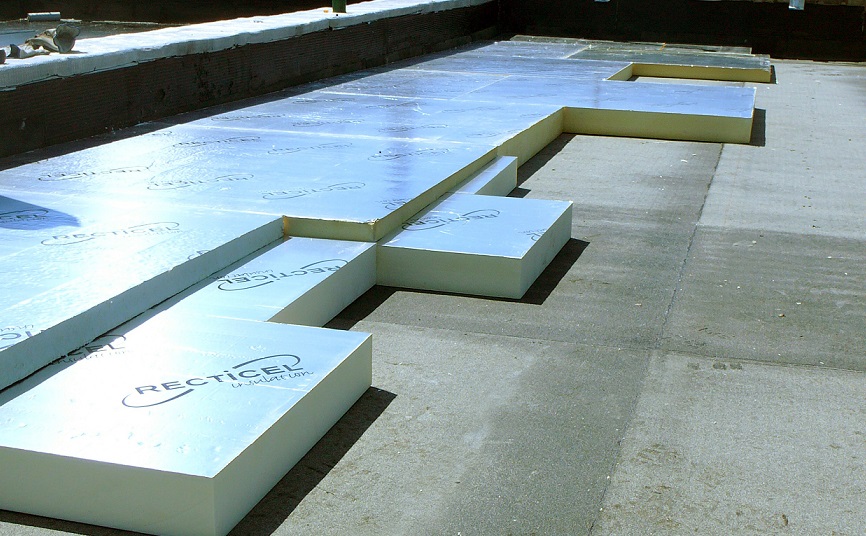 Tijd besparen met afschotisolatie Recticel Insulation